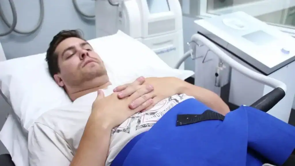 Transforming Bodies: Celebrity Success Stories and the Truth Behind Body Contouring 2 Image of male having body contouring Rushden treatment